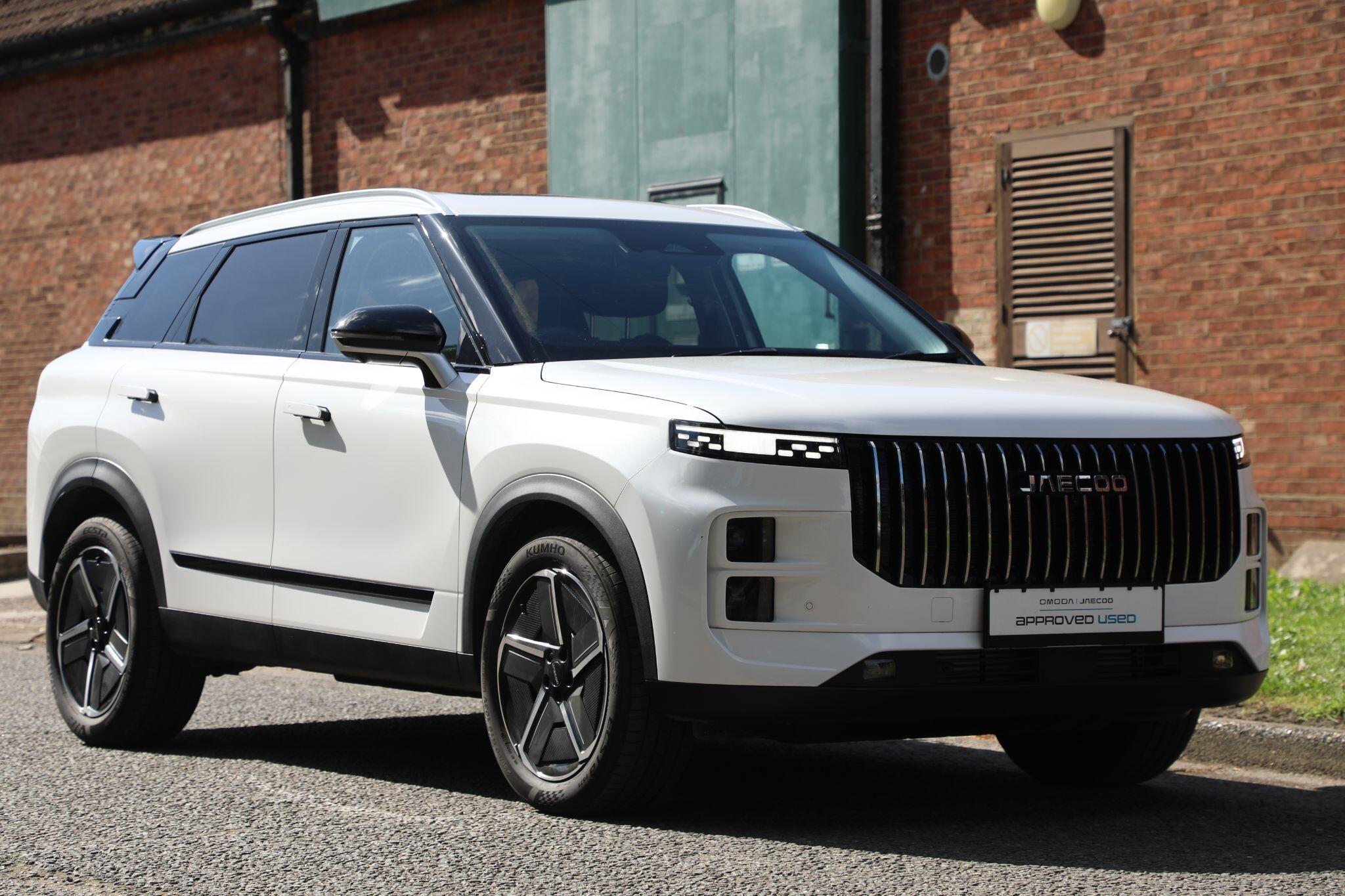 Large vehicle image